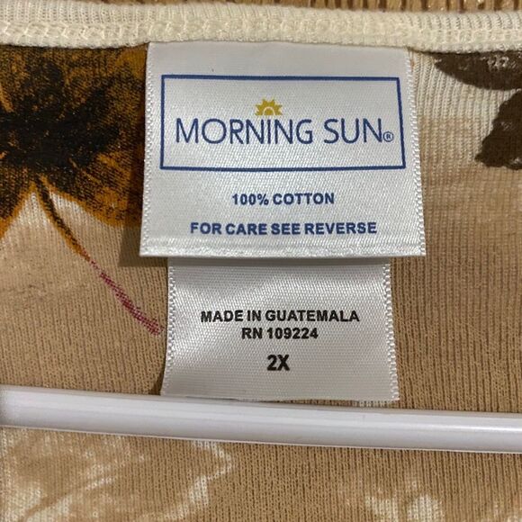 WOMEN’s MULTI NATURE PAINTING AUTUMN LANDSCAPE INSPIRED PRINT SHIRT Size-2X - Picture 4 of 6